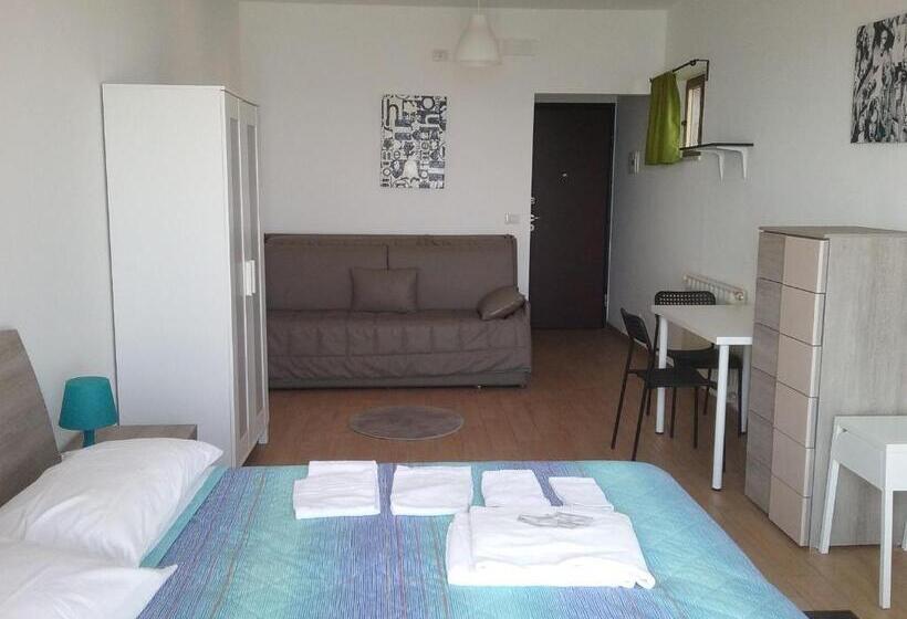 اتاق سه نفره دلوکس با چشم‌انداز دریا, Semu A Mari B&b