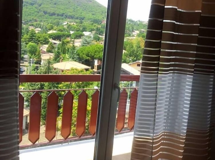 اتاق استاندارد با چشم‌انداز کوهستان, Il Giardino Di Leoca