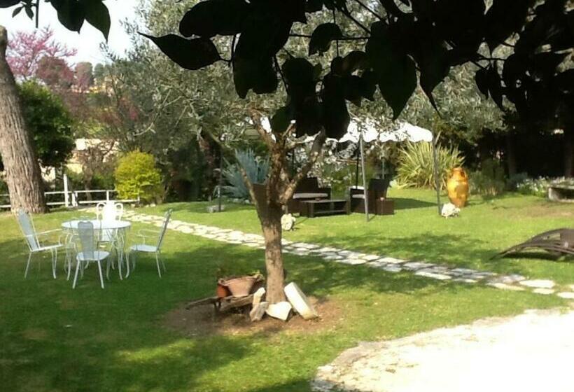 اتاق استاندارد اینتریور, Villa Ghirardelli
