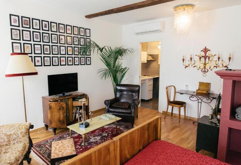 سوئیت با تخت بزرگ, Il Fonticolo Room&breakfast