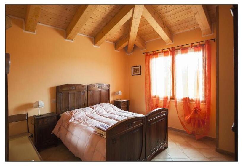 غرفة قياسية مطلة على الجبل, Bed & Breakfast Montesterlino