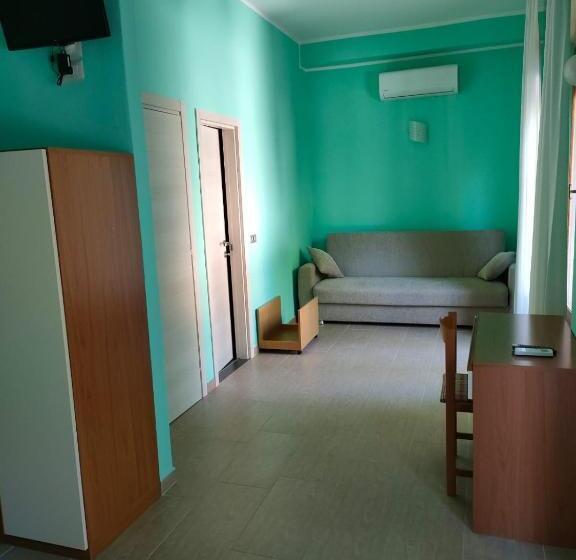 스탠다드 트리플 룸, Albergo La Primula