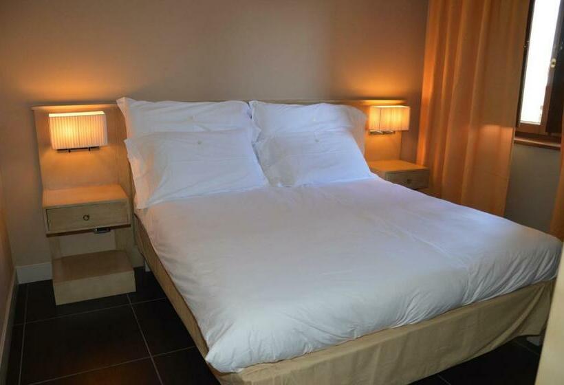 Номер Deluxe, Roccamonfina Palace