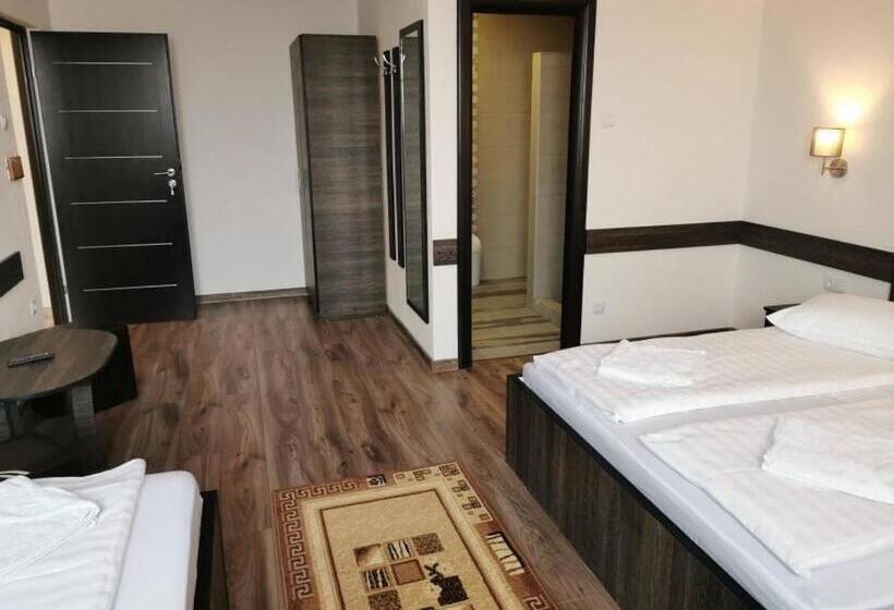 Quarto Familiar, Tranzit