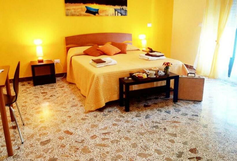 اتاق خانوادگی, B&b Civico 115