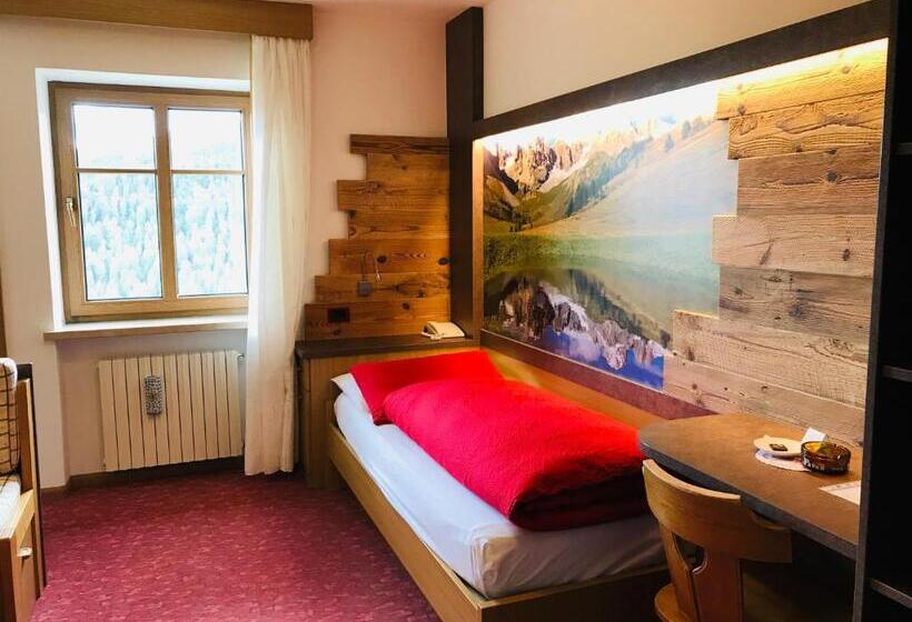 スタンダードシングルルーム, Rifugio Capanna Passo Valles