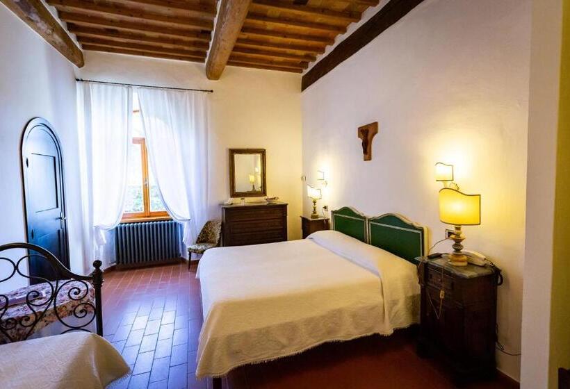Номер Стандарт Трехместный, Albergo Santa Chiara