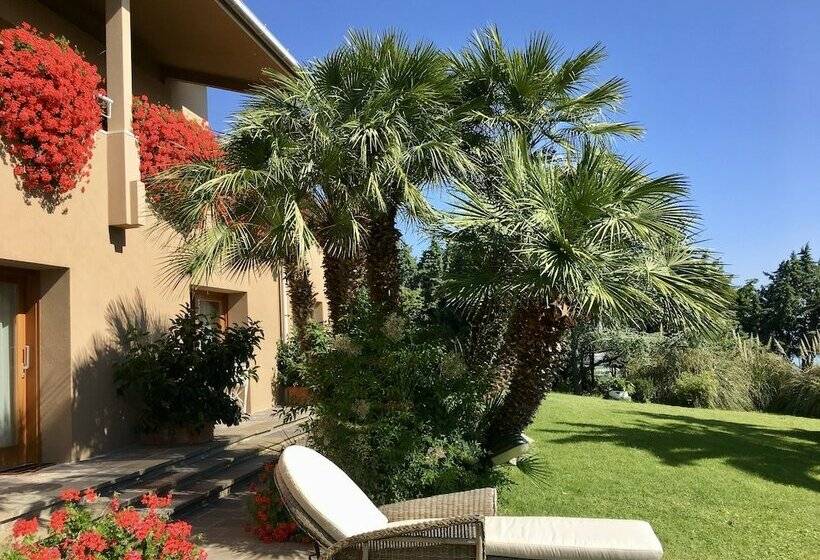 Номер Deluxe Вид на Море, Villa Capodarco B&b