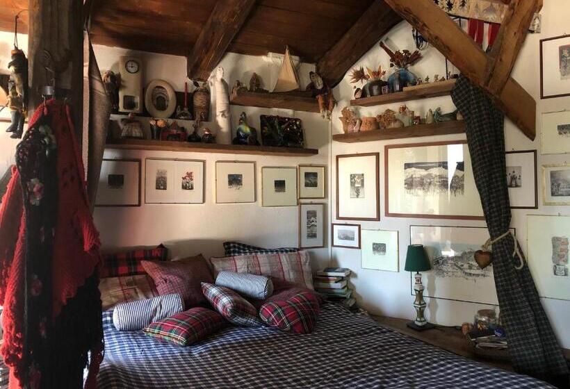 Четырехместный Номер Стандарт с Балконом, Alla Bastilla B&b