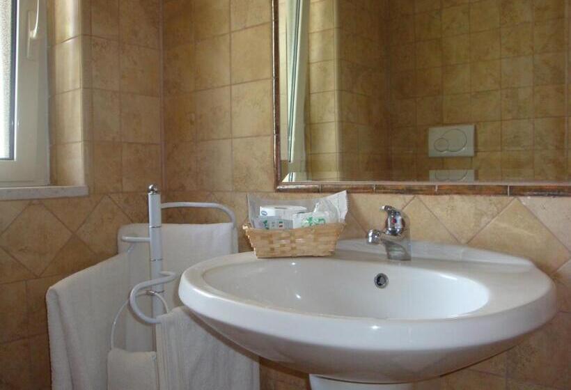 Quarto Triplo Estandar, Maggiore