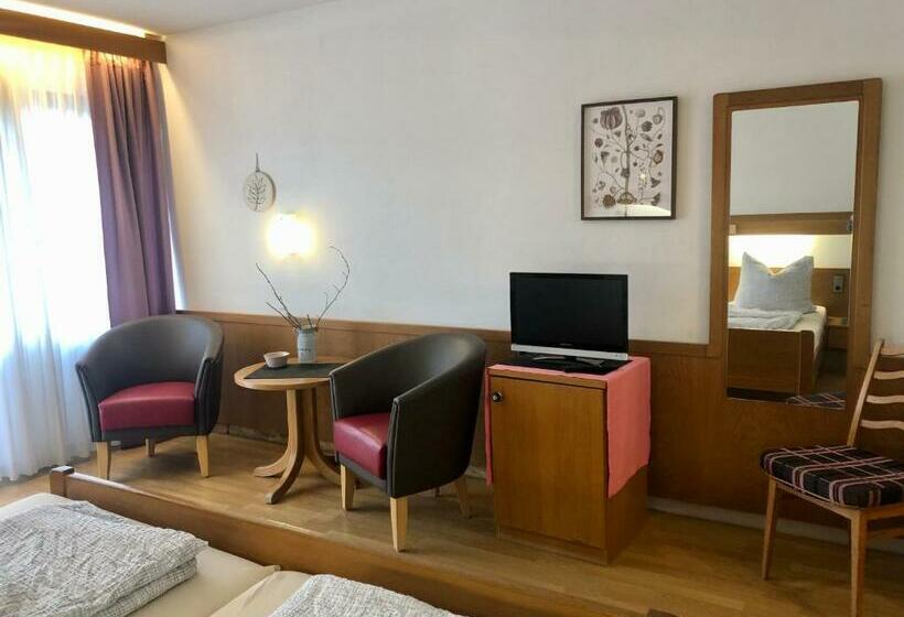 Номер Стандарт с Балконом, B&b Apart Hotel Goldener Hahn   Guesthouse Hirsch Baiersbronn