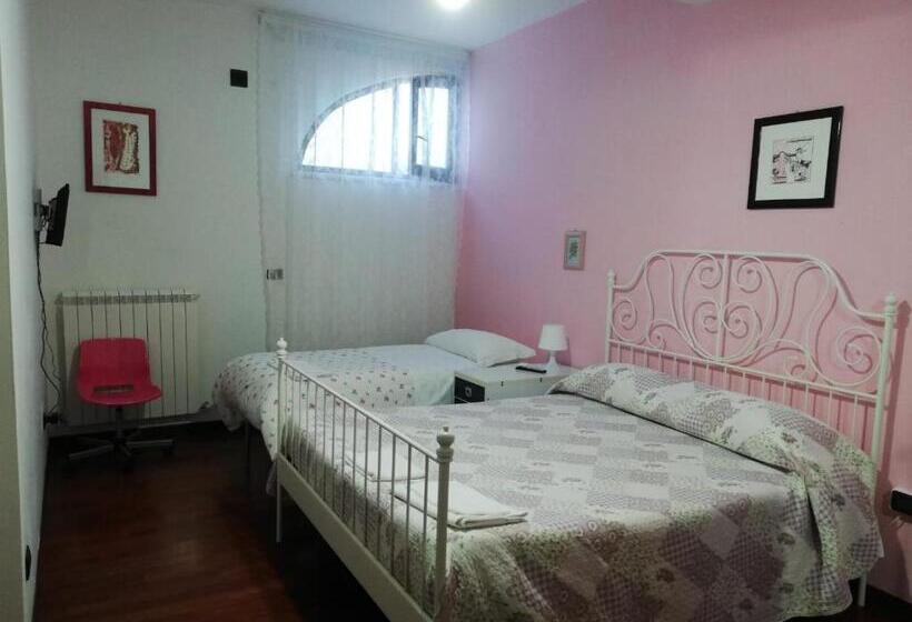 غرفة قياسية ثلاثية, Mimì E Cocò Country House
