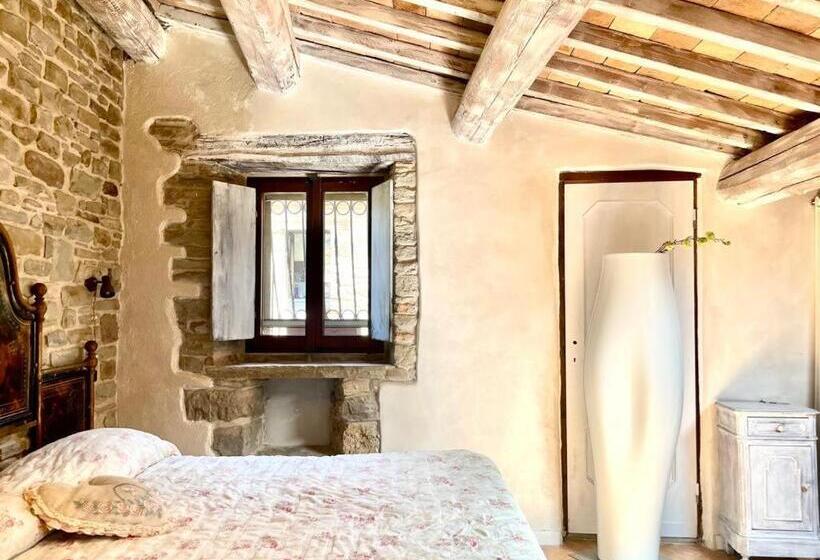 Полулюкс, Agriturismo Biologico Castello Della Pieve