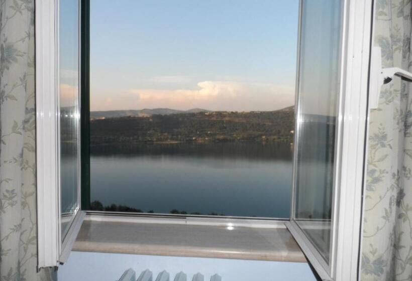 标准间带湖景, Albergo Lucia Pagnanelli
