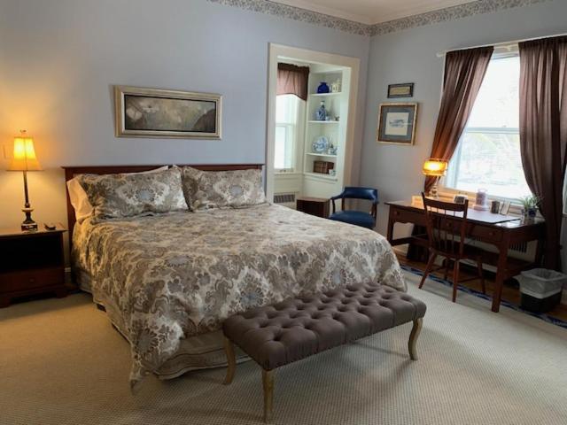 Люкс Семейный 2 Спальни, Farrell House Lodge At Sunnybrook Trout Club