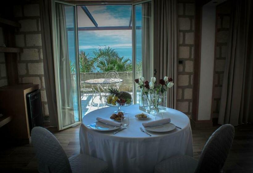 سوییت, Caposperone Resort