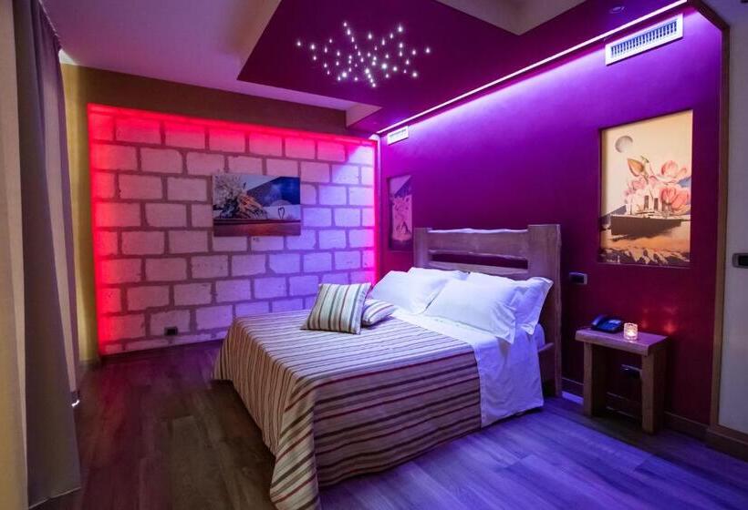 سوییت, Caposperone Resort