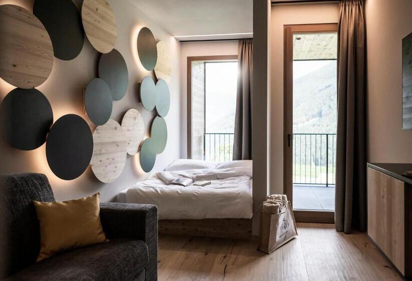 سوییت جونیور با بالکن, Das Mühlwald   Quality Time Family Resort