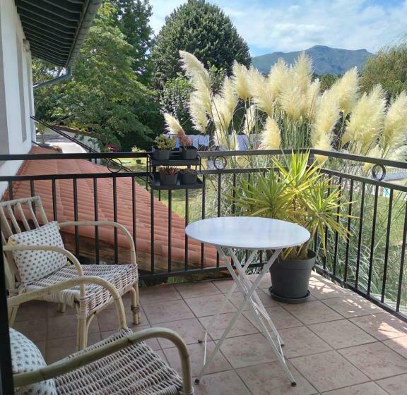 Номер Стандарт, Hôtel Camou