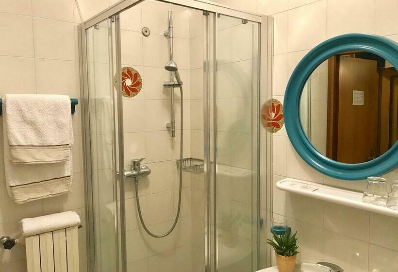 اتاق استاندارد, Garnì Hotel Tignale, Gtsgroup