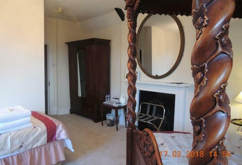 Семейный Номер, Orchard House