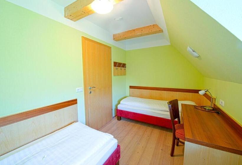Семейный Номер Классика, Landhotel Stockerwirt
