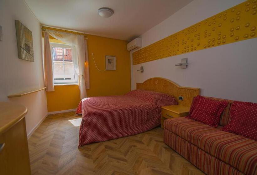 اتاق استاندارد, Bed&breakfast Saturn