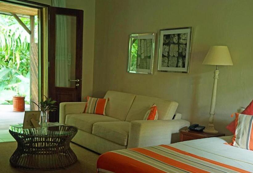 اتاق لوکس با چشم‌انداز باغ, Belo Monte Hotel And Museum