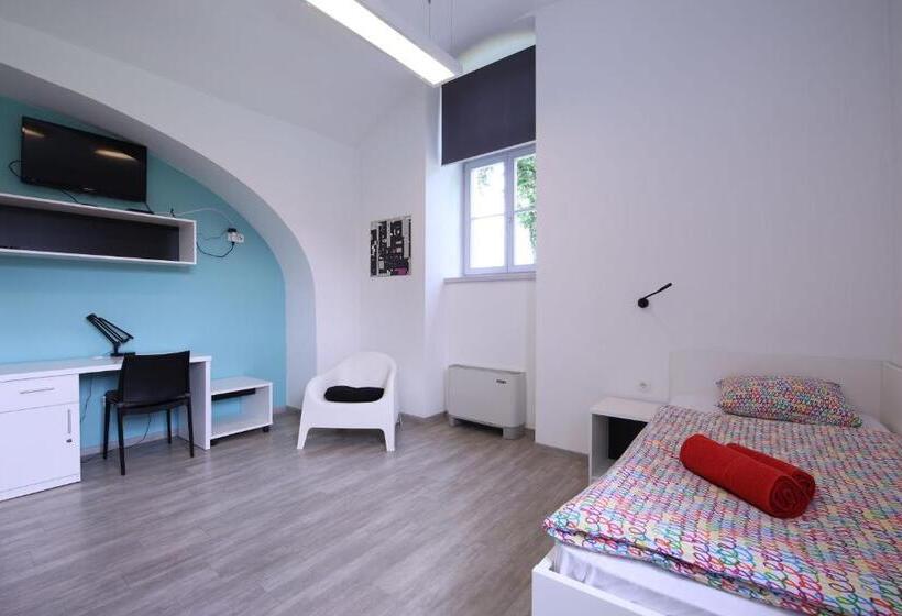 Номер Стандарт Индивидуальный, Hostel Bedem