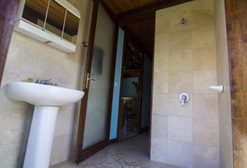 بانگلوی استاندارد, Oa Oa Lodge