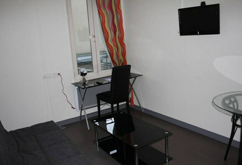 Студия Стандарт, Residence D Artagnan
