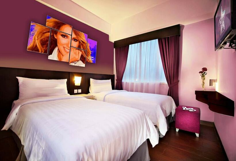디럭스 룸, Fame Hotel Gading Serpong