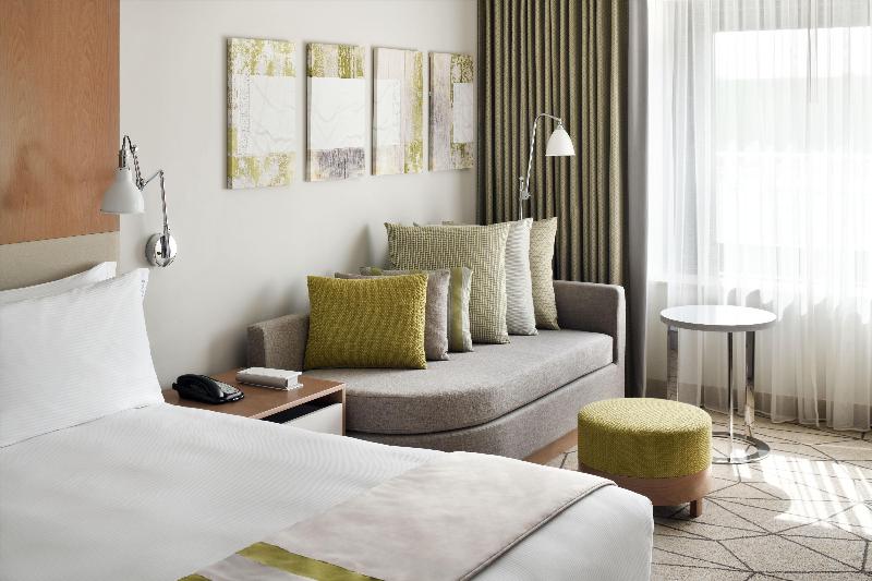 Номер Superior с Террасой, Holiday Inn & Suites   Dubai Festival City Mall, An Ihg