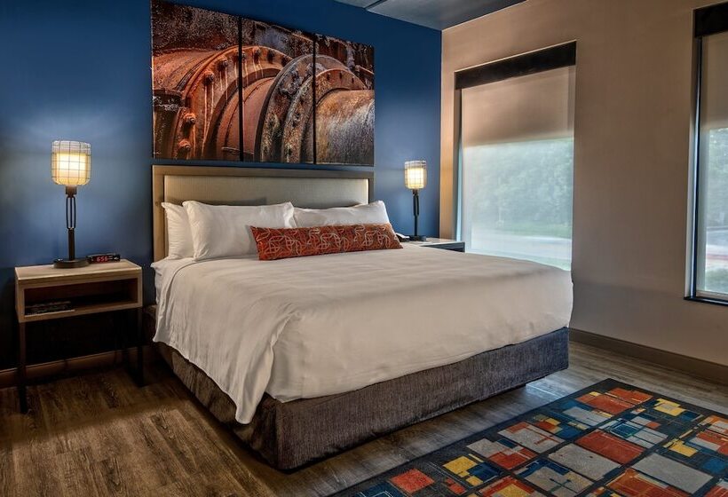 Люкс, Indigo Pittsburgh University   Oakland, An Ihg