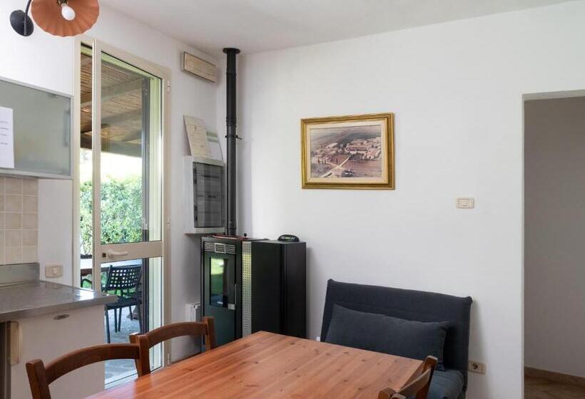 آپارتمان 1 خوابه با چشم‌انداز باغ, Agriturismo Al Girasole