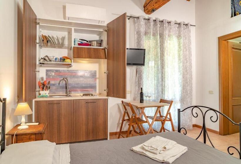 استودیوی استاندارد, Agriturismo Al Girasole