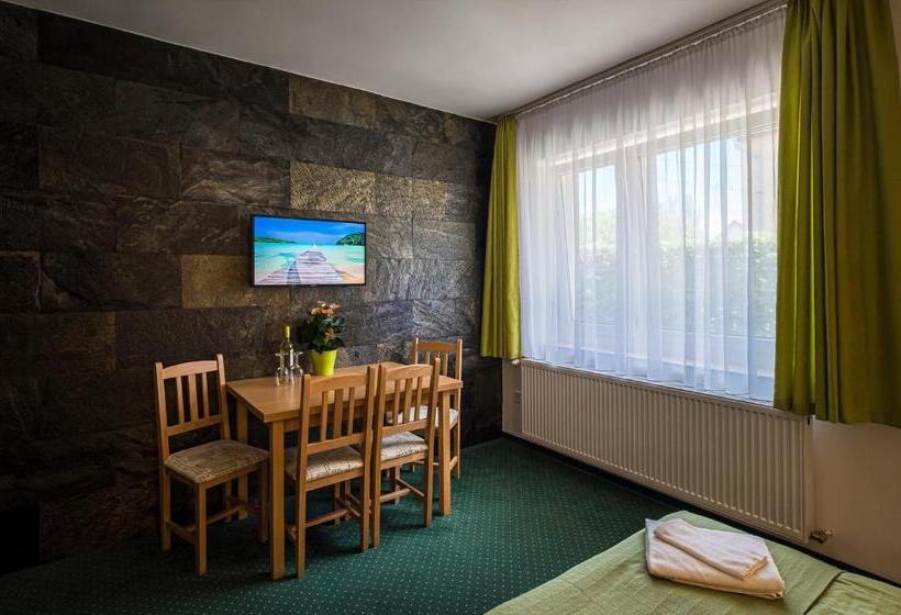 Семейный Номер, Babi Guesthouse   Babi Vendégház