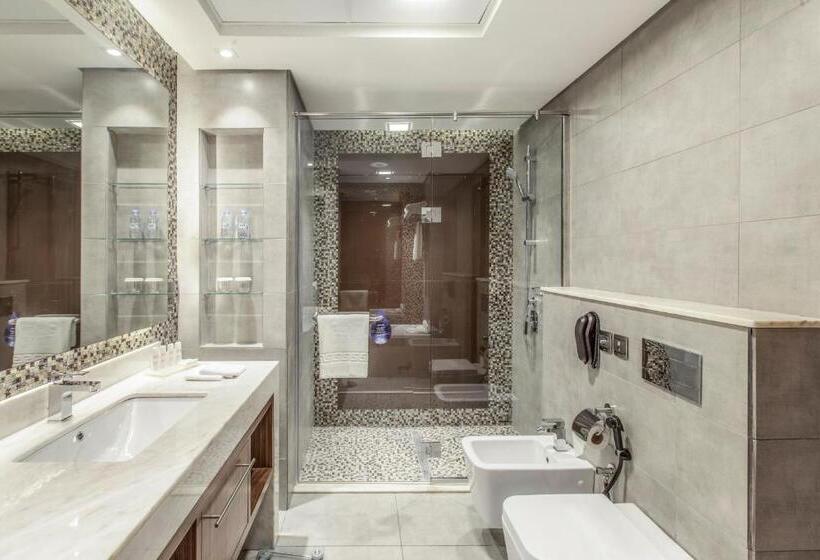 Номер Стандарт, Radisson Blu Hotel, Dubai Waterfront