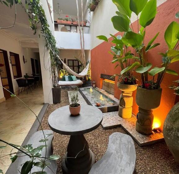 디럭스 룸, Leclerc Hotel Boutique Cali Granada