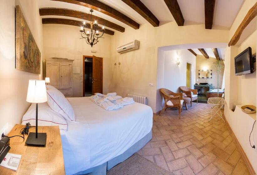 اتاق سوپریور, Rural Cal Torner Adults Only