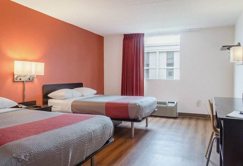스탠다드 룸 더블 침대 2개, Motel 6brockton, Ma