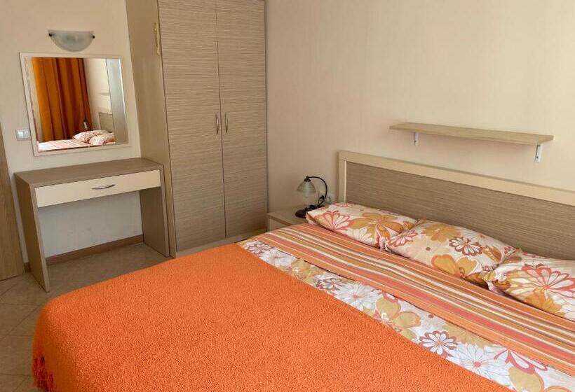 Апартаменты 1 Спальня, Royal Sun Apartments
