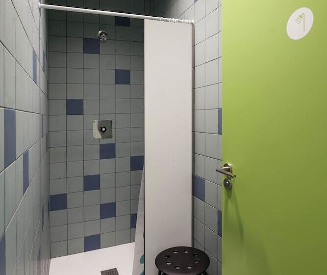 Номер Стандарт Четырехместный Совместный Санузел, Youth Hostel Non Stop Inn By Irrisarri Land