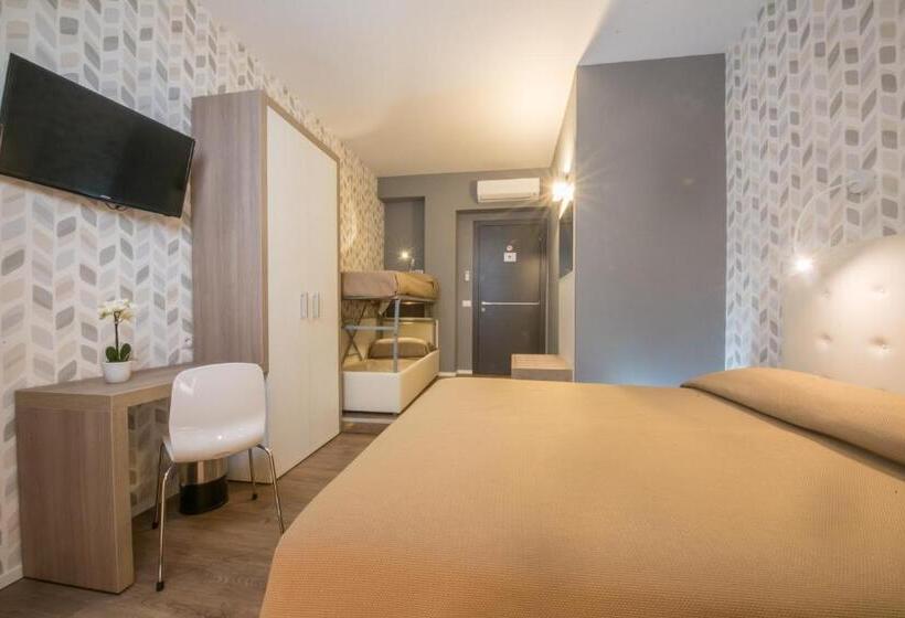 اتاق استاندارد چهار تخته, B&b Fantasie Romane