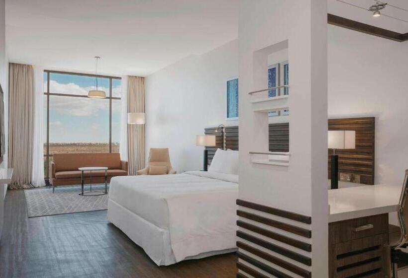 سوئیت با تخت بزرگ, Four Points By Sheraton Nairobi Airport