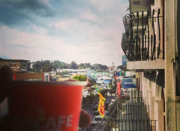 تختخواب در اتاق مشترک, City View Hostel