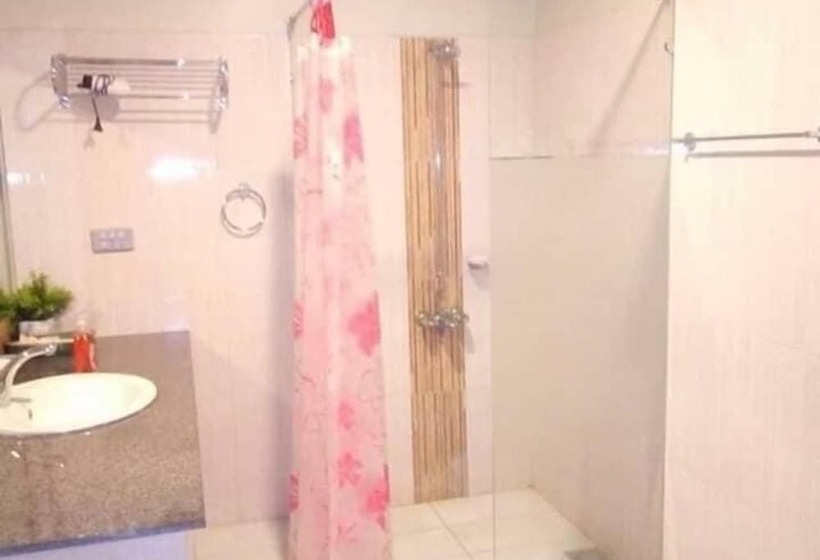 اتاق استاندارد, Cosy Knock