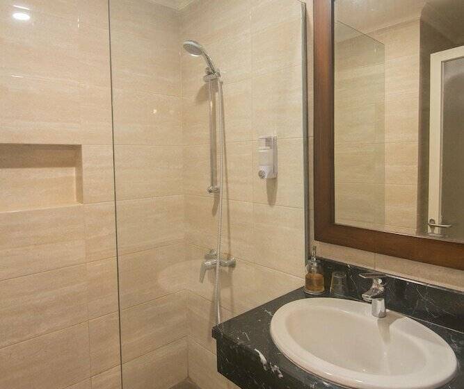 Номер Deluxe, Front One Boutique Baluran Malang