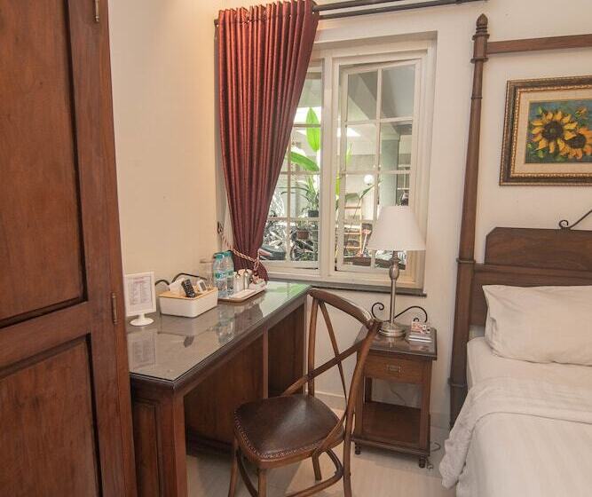 Quarto Deluxe, Front One Boutique Baluran Malang