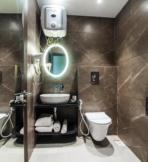 اتاق سوپریور با تخت بزرگ, Sadbhav Villa